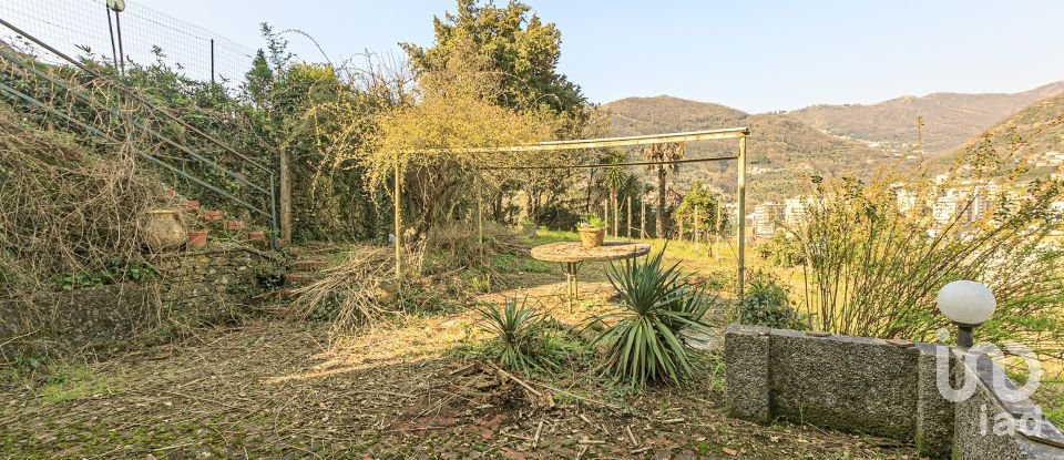 Casa indipendente 10 locali di 123 m² in Genova (16165)