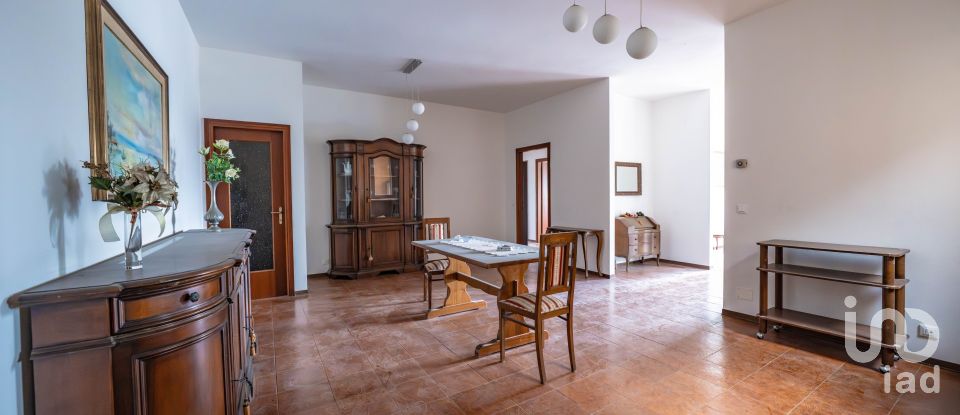 Appartamento 5 locali di 130 m² a Migliaro (44020)