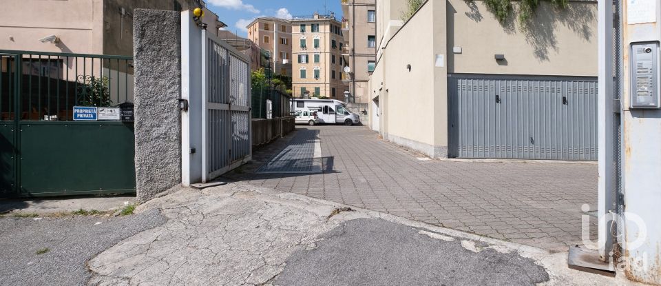 Posto auto di 14 m² in Genova (16161)