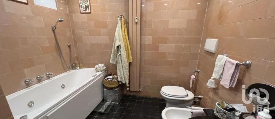 Appartamento 10 locali di 272 m² a Torino (10156)