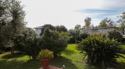 Casale 10 locali di 400 m² in Arenzano (16011)