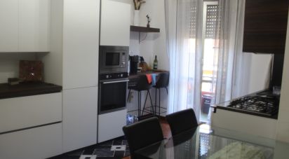 Appartamento 5 locali di 103 m² a - (61036)