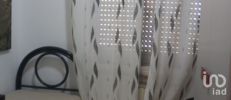 Appartamento 5 locali di 103 m² a - (61036)