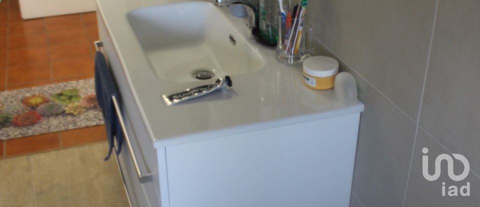 Appartamento 5 locali di 103 m² a - (61036)