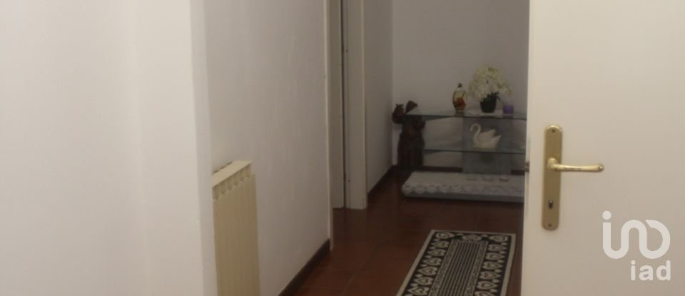 Appartamento 5 locali di 103 m² a - (61036)