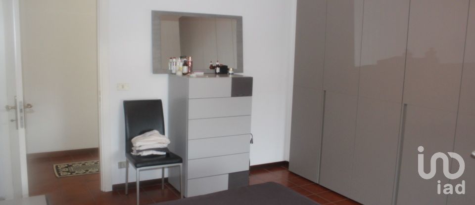Appartamento 5 locali di 103 m² a - (61036)