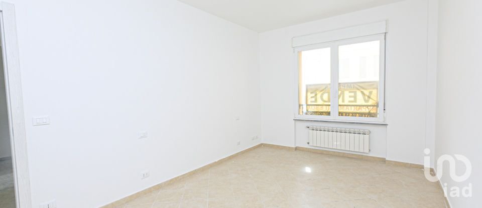 Three-room apartment of 98 m² in Genova (16127)