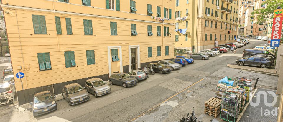 Three-room apartment of 98 m² in Genova (16127)