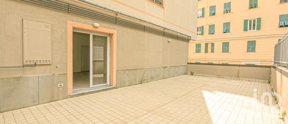 Three-room apartment of 98 m² in Genova (16127)