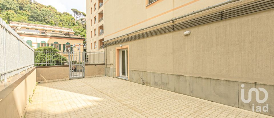 Three-room apartment of 98 m² in Genova (16127)