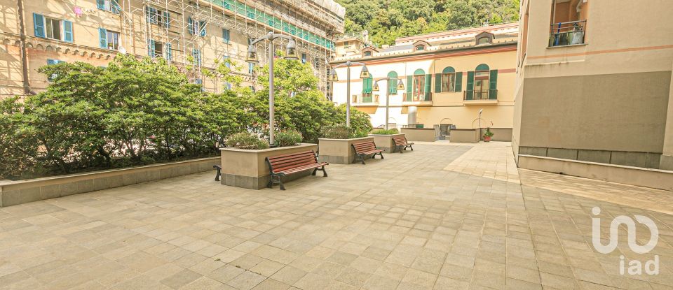 Three-room apartment of 98 m² in Genova (16127)