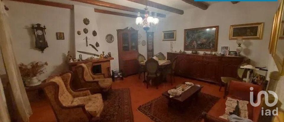 House 7 rooms of 240 m² in Masio (15024)