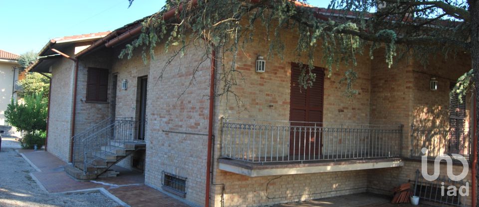 Casa indipendente 16 locali di 320 m² in Corinaldo (60013)