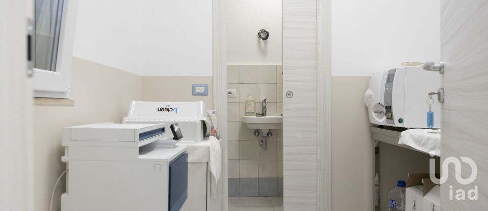 Varie superfici di 597 m² in Numana (60026)