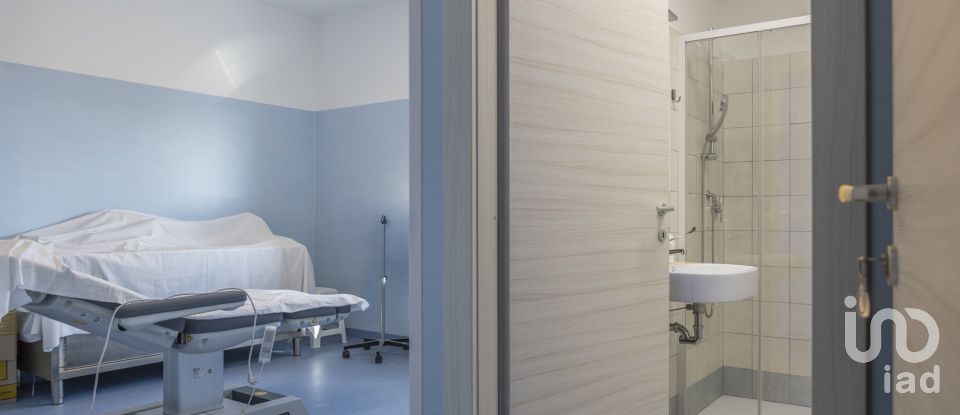 Varie superfici di 597 m² in Numana (60026)