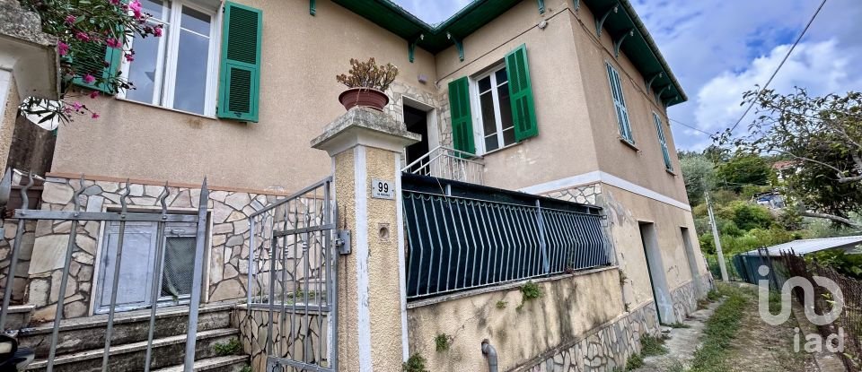 Casa indipendente / Villa 10 locali di 149 m² in Imperia (18100)