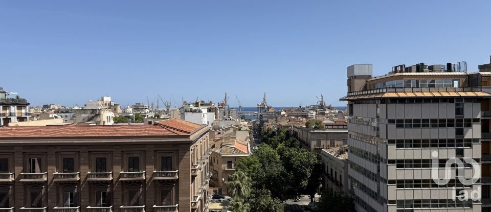 Appartamento 5 locali di 298 m² a Palermo (90141)