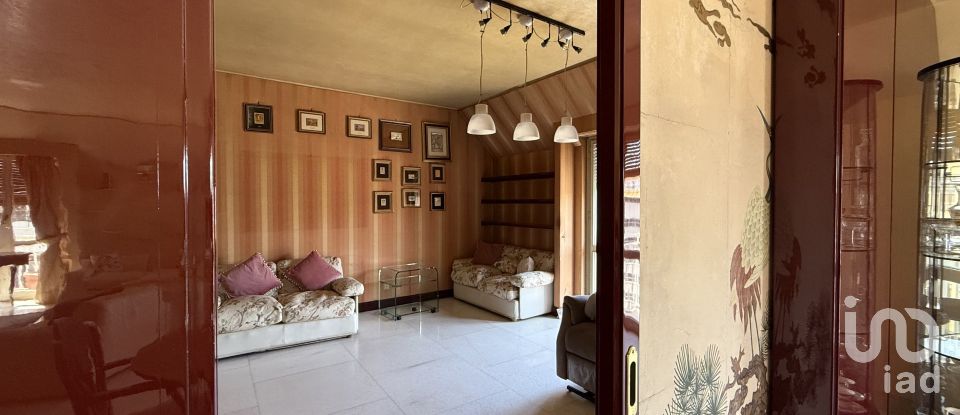 Appartamento 5 locali di 298 m² a Palermo (90141)