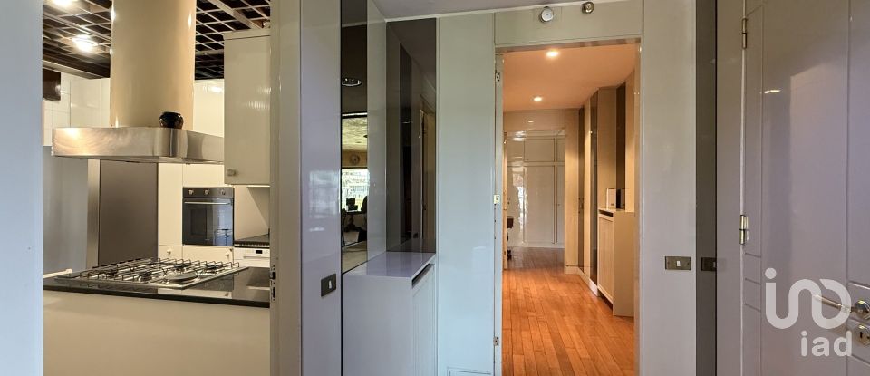 Appartamento 5 locali di 298 m² a Palermo (90141)