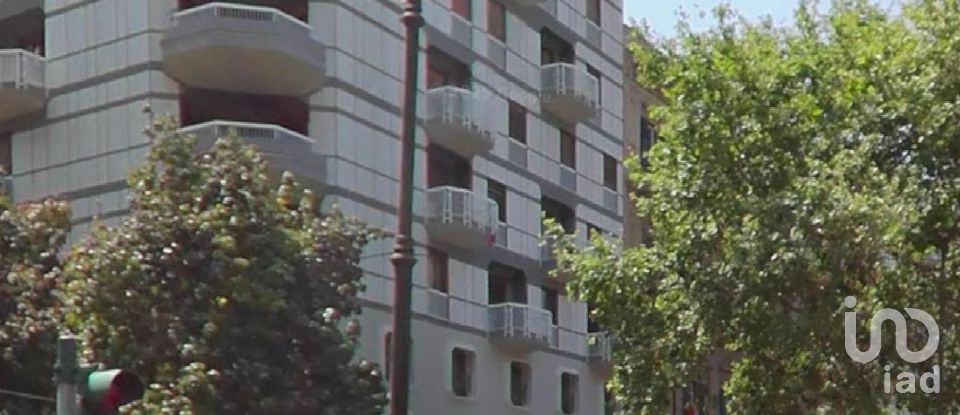 Appartamento 5 locali di 298 m² a Palermo (90141)