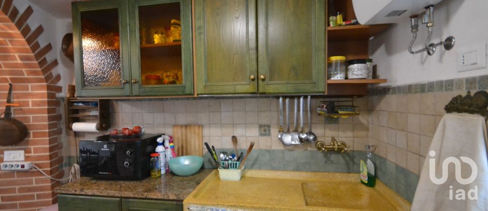 Casa di paese 5 locali di 80 m² in Busalla (16012)