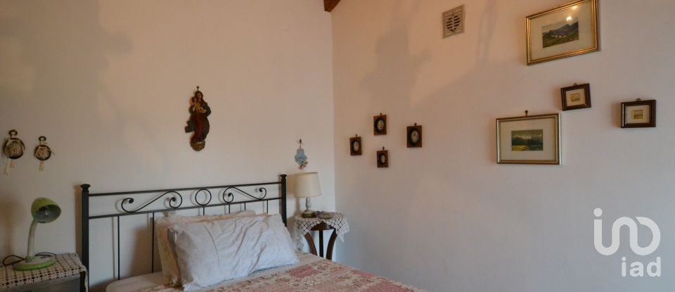 Casa di paese 5 locali di 80 m² in Busalla (16012)