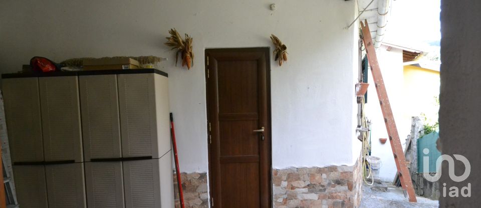 Casa di paese 5 locali di 80 m² in Busalla (16012)