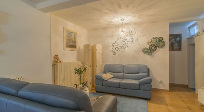 Bilocale di 81 m² a Boissano (17054)