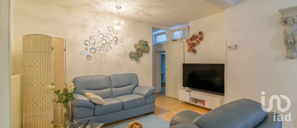 Two-room apartment of 81 m² in Boissano (17054)