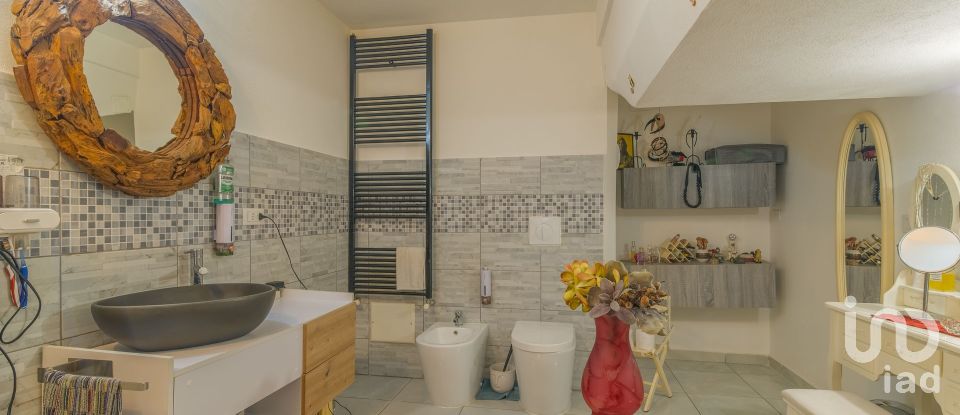 Two-room apartment of 81 m² in Boissano (17054)