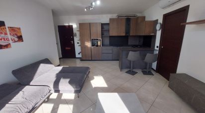 Trilocale di 82 m² a Limbiate (20812)