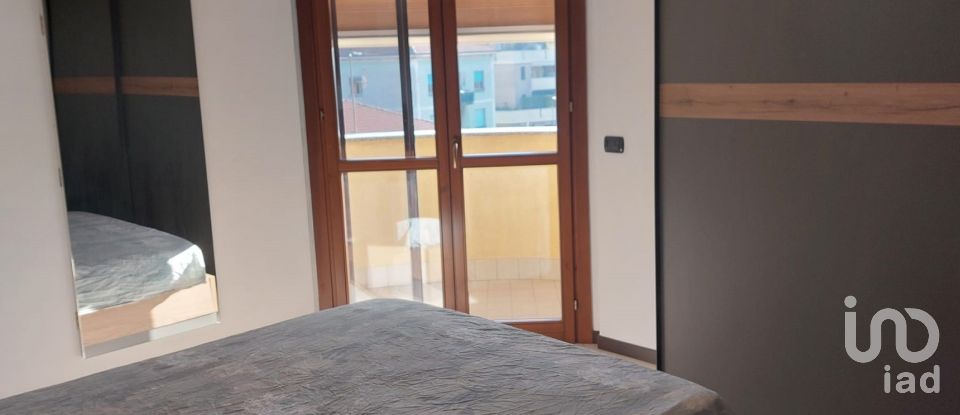 Trilocale di 82 m² a Limbiate (20812)