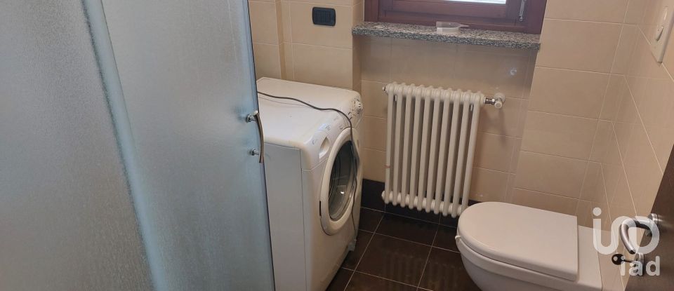 Trilocale di 82 m² a Limbiate (20812)