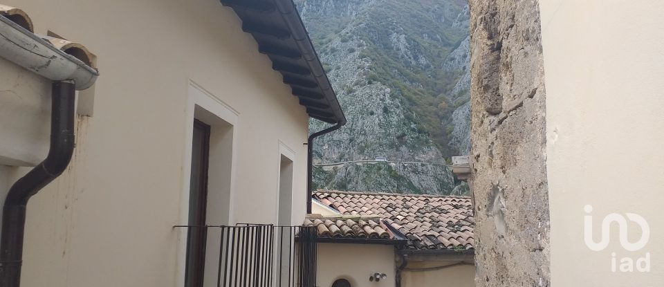 Three-room apartment of 160 m² in L'Aquila (67100)