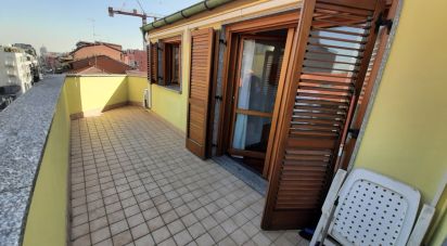 Two-room apartment of 60 m² in Milano (20128)