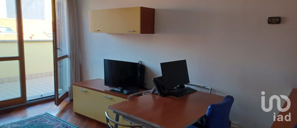 Bilocale di 60 m² a Milano (20128)