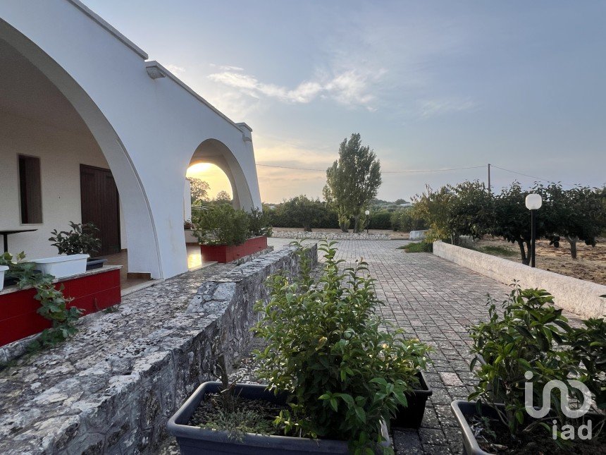 Horses property 6 rooms of 150 m² in Locorotondo (70010)