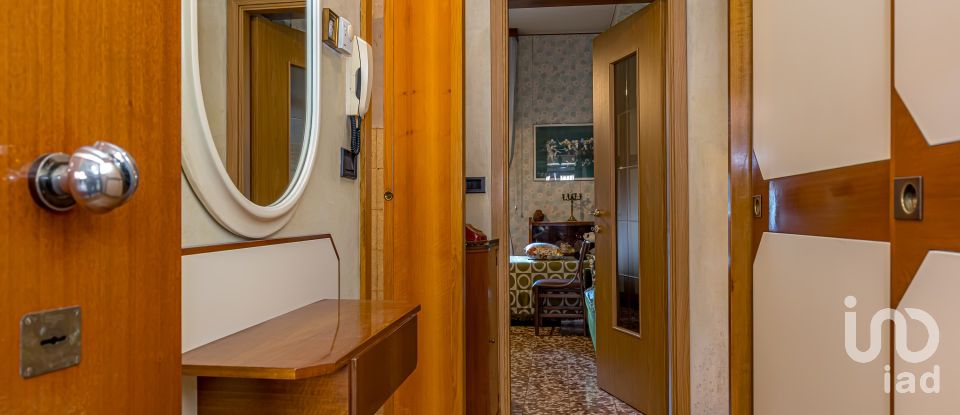 Villa Bifamiliare 6 locali di 200 m² in Cantù (22063)