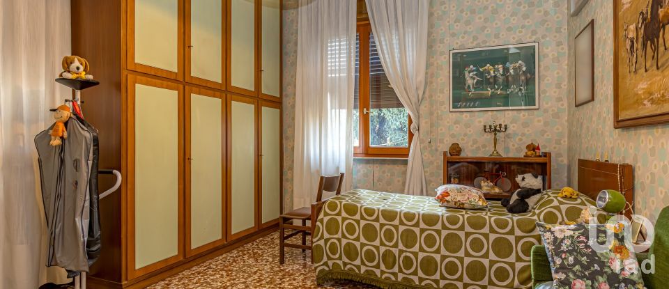 Villa Bifamiliare 6 locali di 200 m² in Cantù (22063)