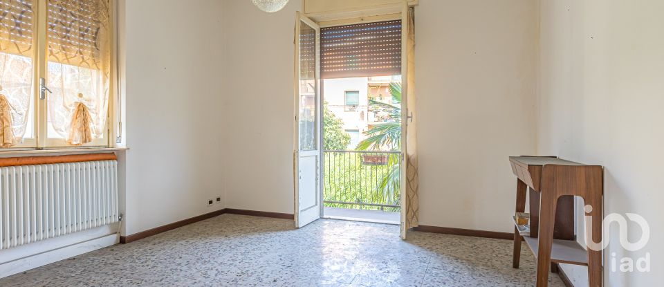 Villa Bifamiliare 6 locali di 200 m² in Cantù (22063)