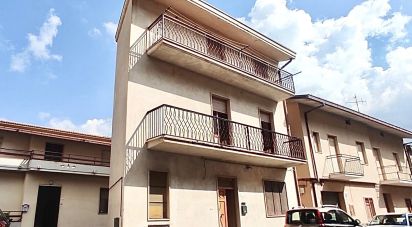 Casa indipendente / Villa 5 locali di 113 m² in Isola del Gran Sasso d'Italia (64045)