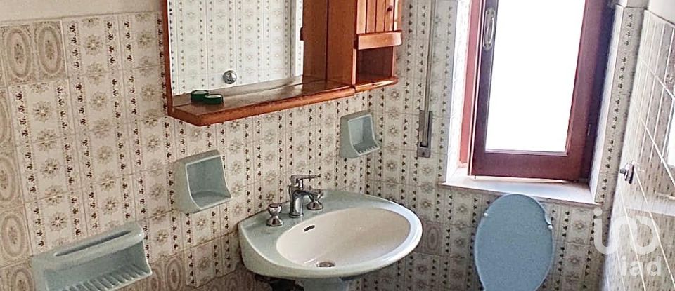 Casa indipendente / Villa 5 locali di 113 m² in Isola del Gran Sasso d'Italia (64045)