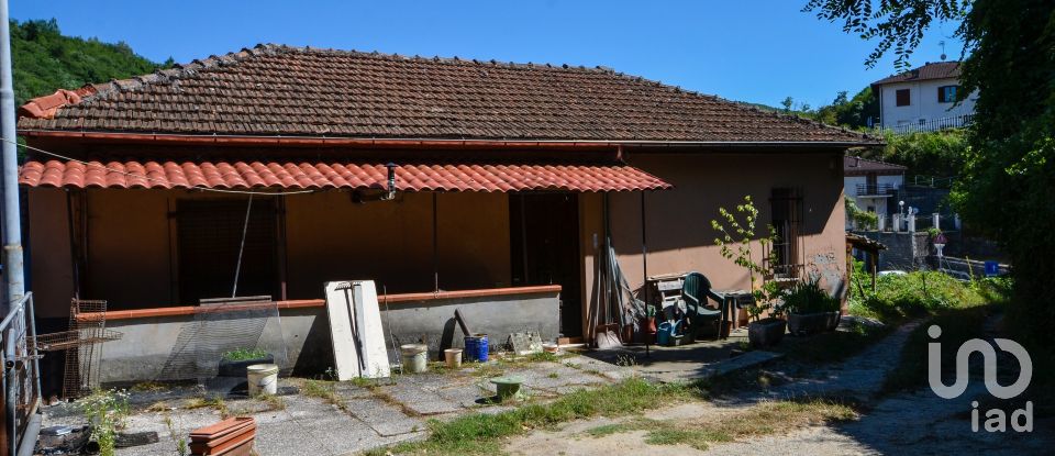 House 7 rooms of 200 m² in Roccavignale (17017)