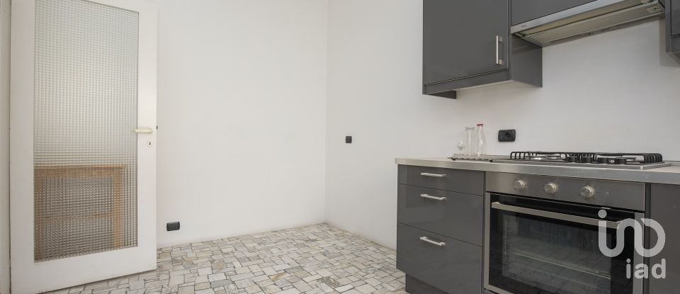 Trilocale di 90 m² a Genova (16167)