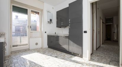 Trilocale di 90 m² a Genova (16167)