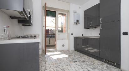 Trilocale di 90 m² a Genova (16167)