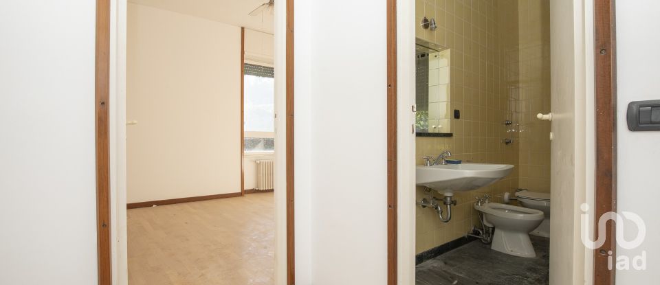 Trilocale di 90 m² a Genova (16167)