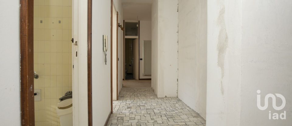 Trilocale di 90 m² a Genova (16167)