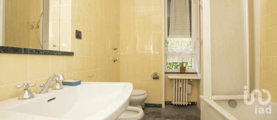 Trilocale di 90 m² a Genova (16167)