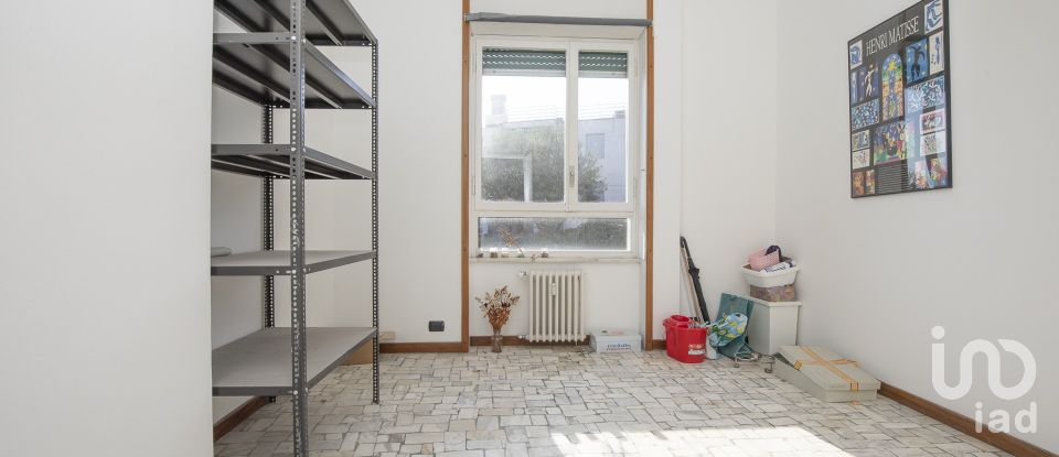 Trilocale di 90 m² a Genova (16167)